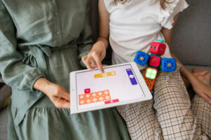 Roboter Kits von Robo Wunderkind -2 Kinder