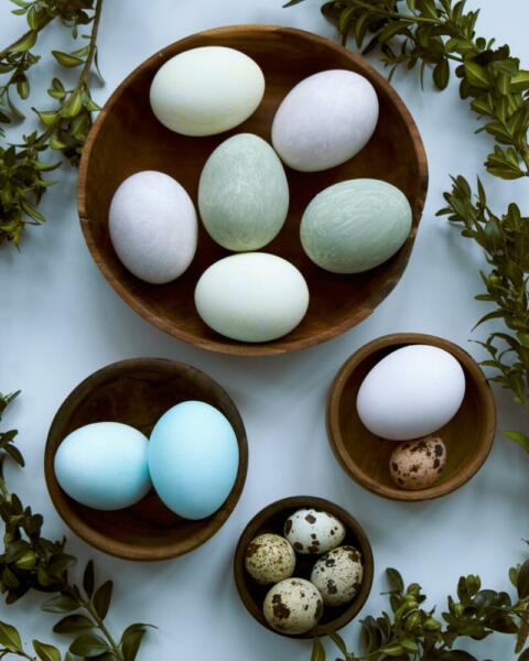 easter eggs, natural colours