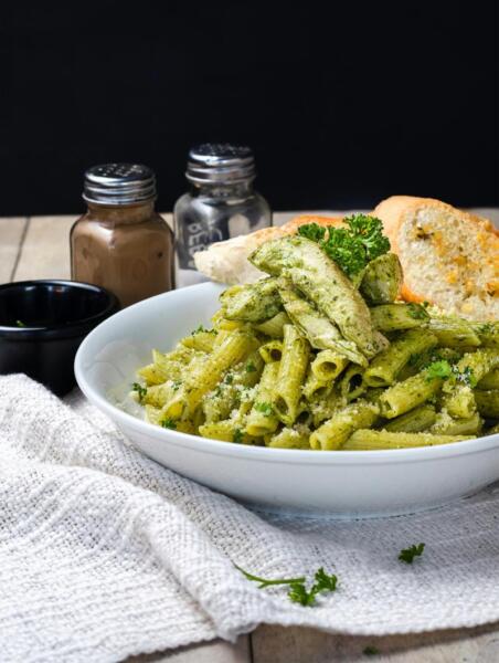 Nudeln_mit-Pesto